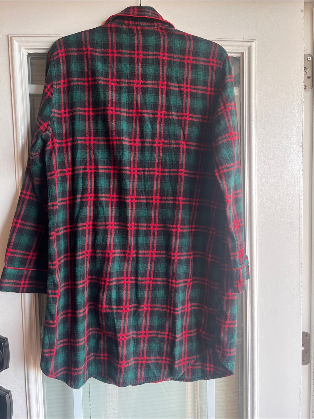 Ralph Lauren Red & Green Plaid Button-Front Nightshirt with Crest - Picture 2 of 10